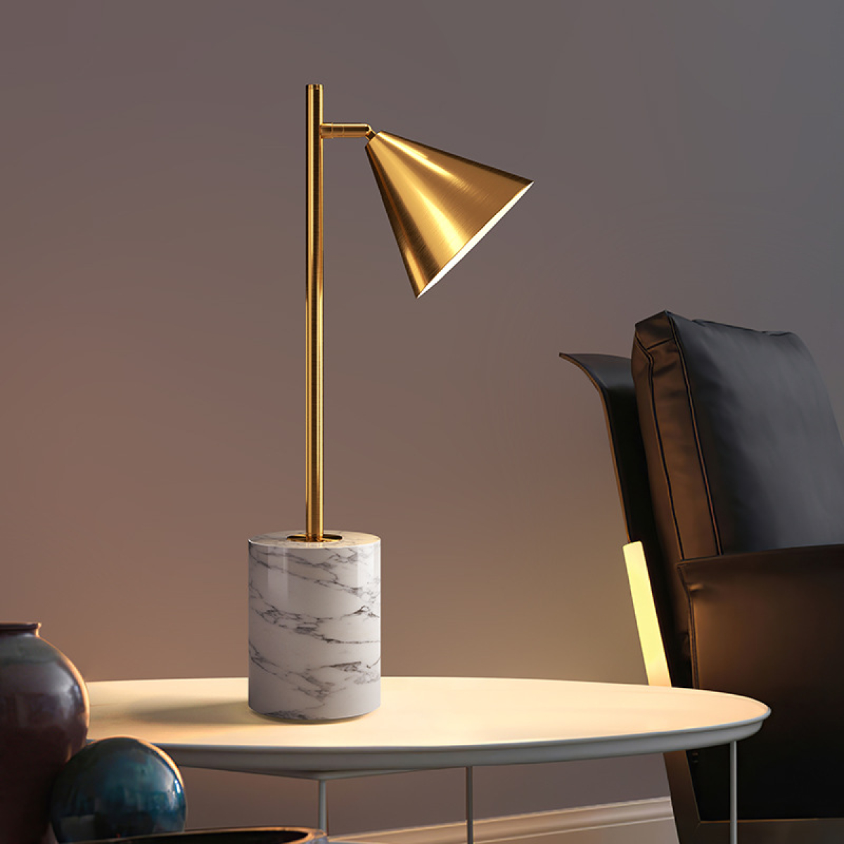 NORDIC STYLE TABLE LAMP - GOLD