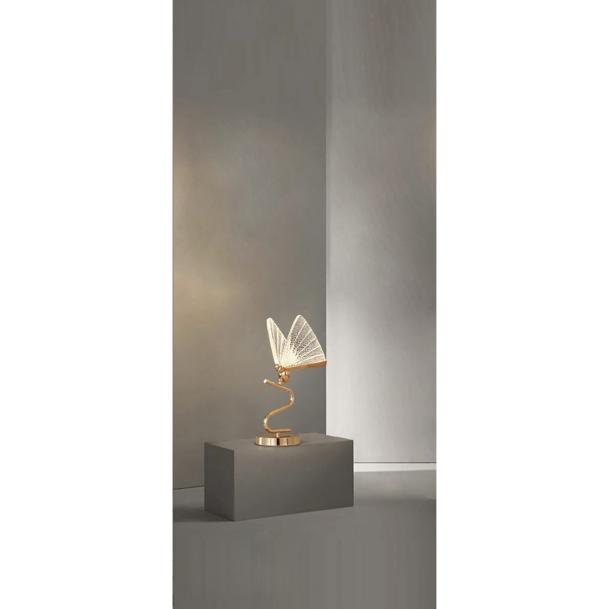 BUTTERFLY TABLE LAMP