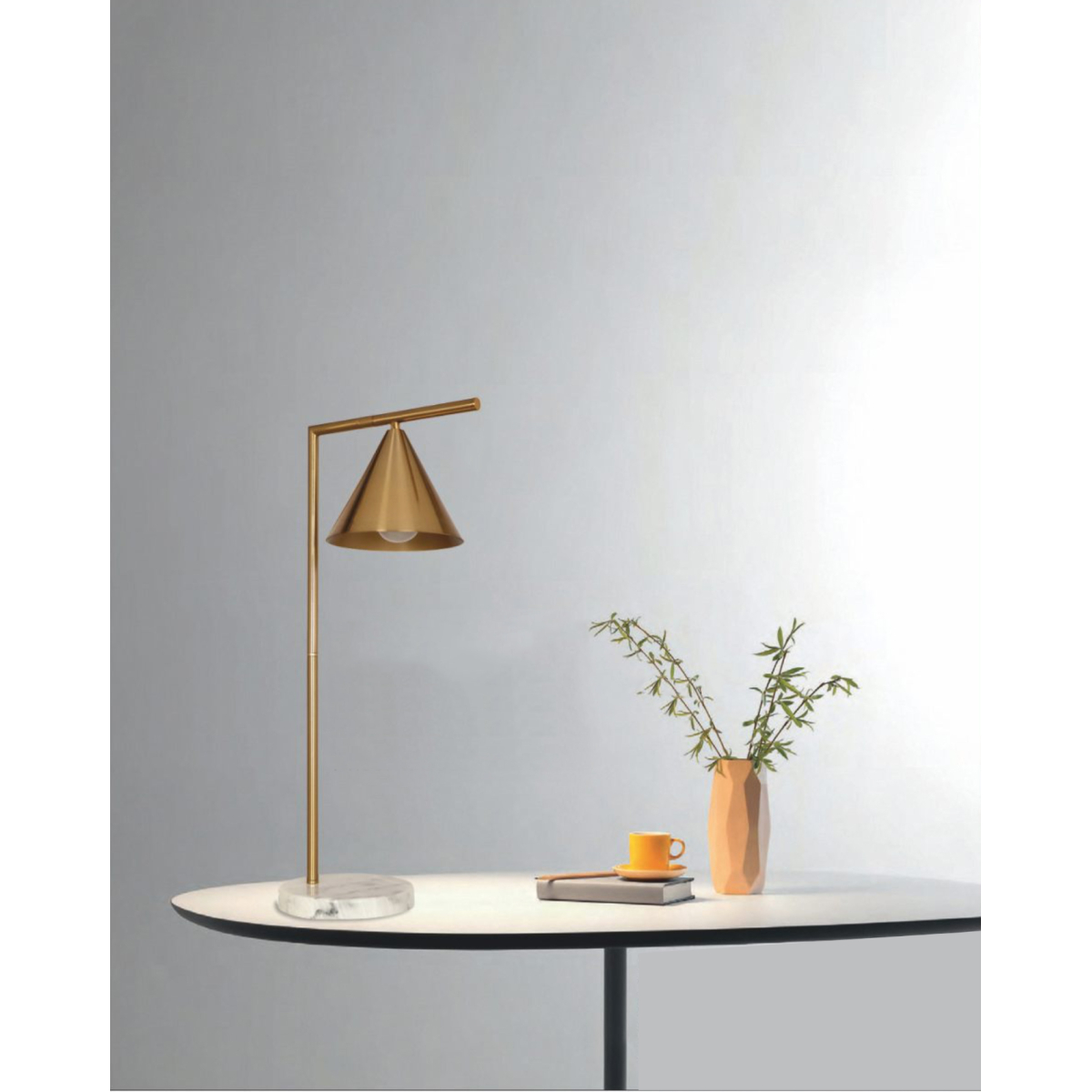 GEOMETRIC TABLE LAMP