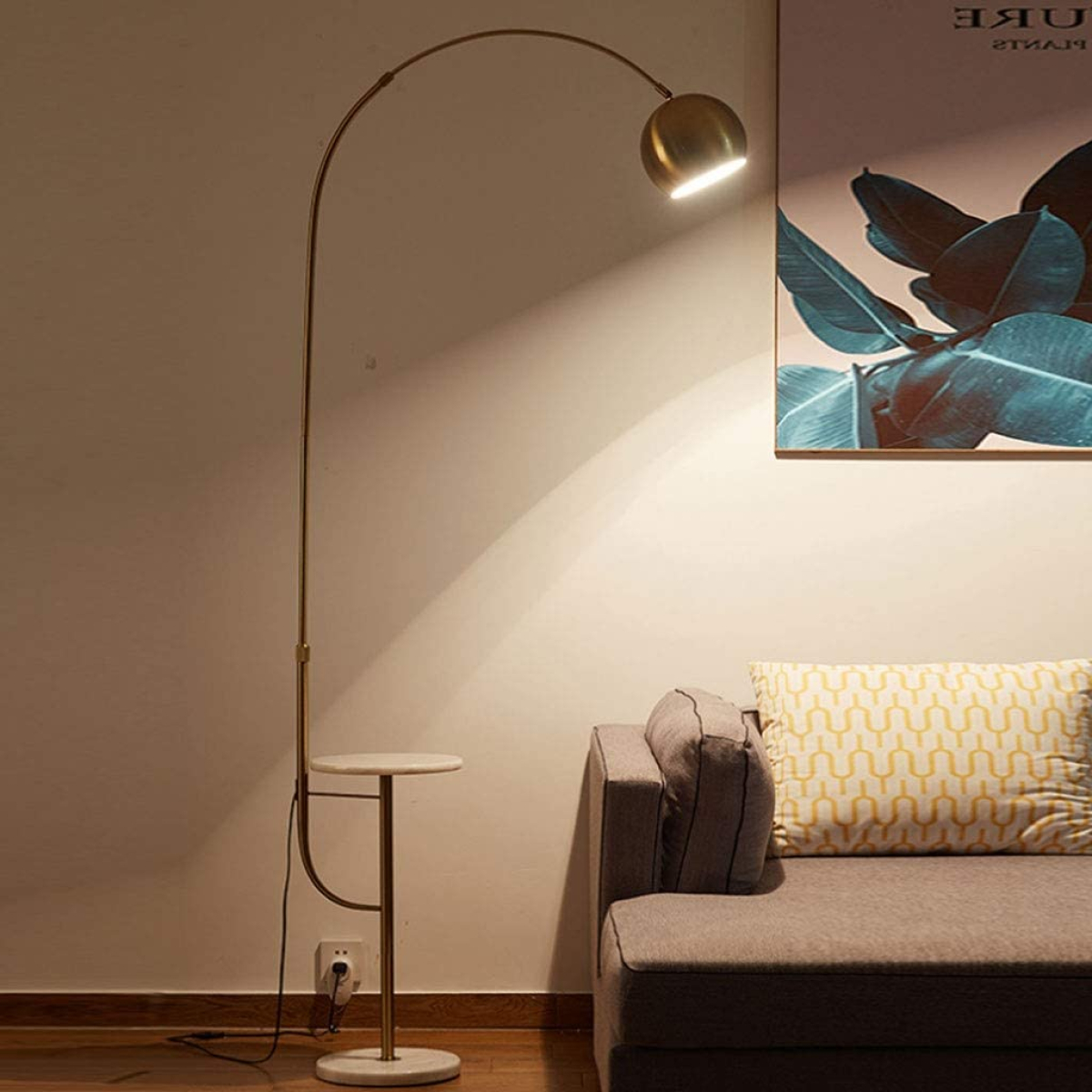 GOLDEN ARC FLOOR LAMP