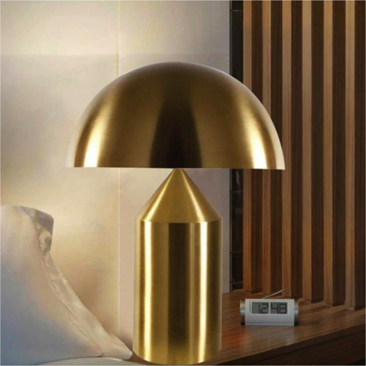 MUSHROOM TABLE LAMP - GOLD