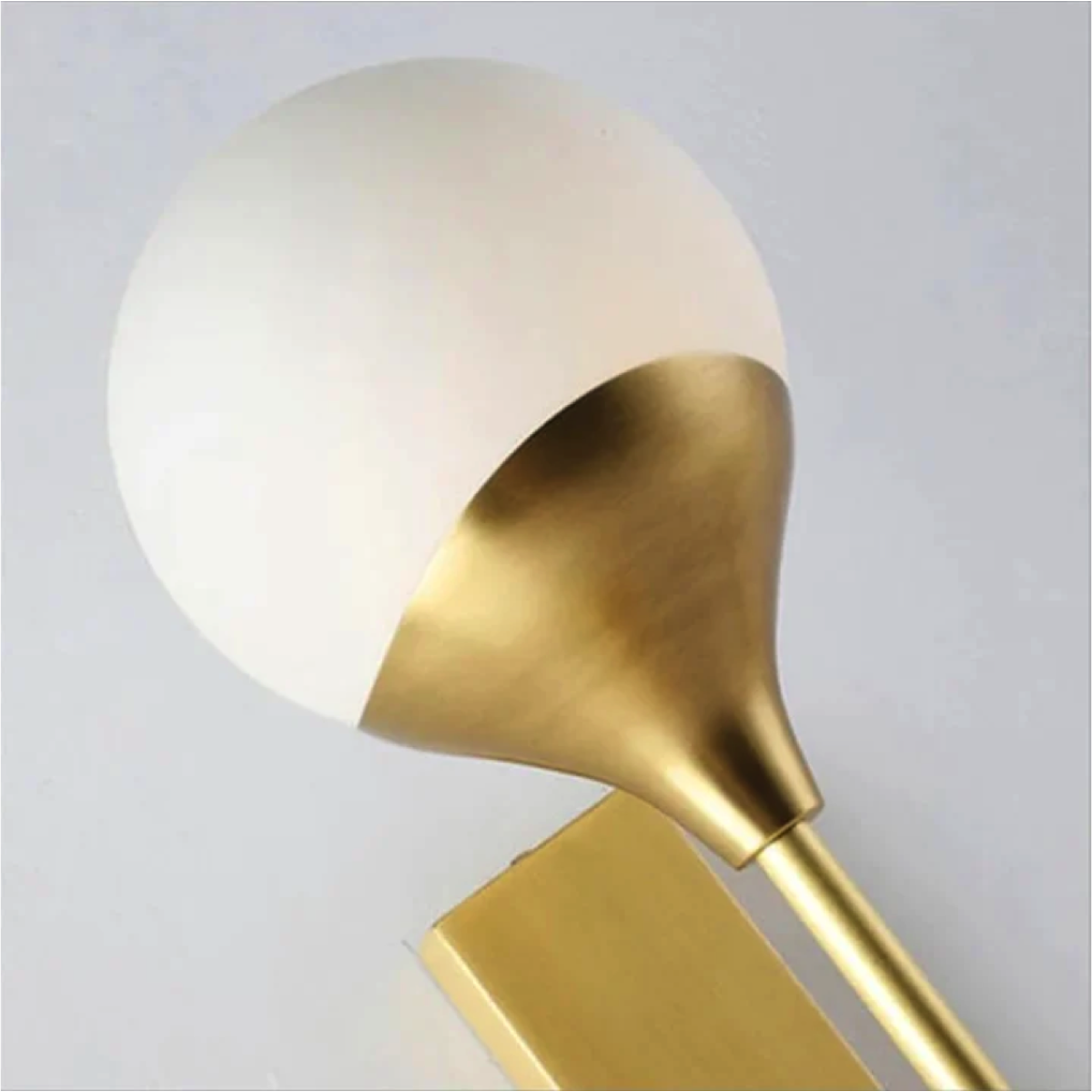 CONE WALL LIGHT